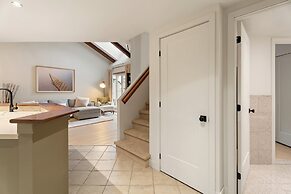 Le Johannsen by RVMT