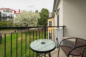 Le Johannsen by RVMT