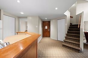 Le Johannsen by RVMT