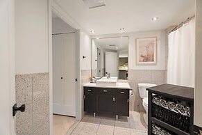 Le Johannsen by RVMT