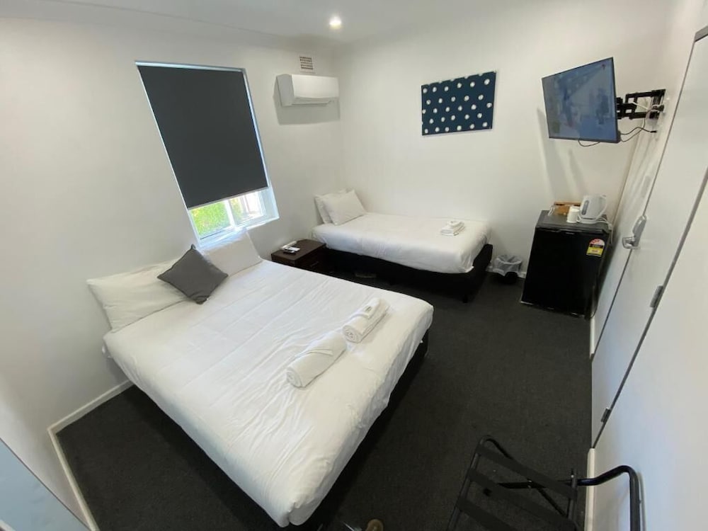 Central Motel