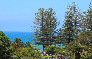 Swell Resort Burleigh Heads