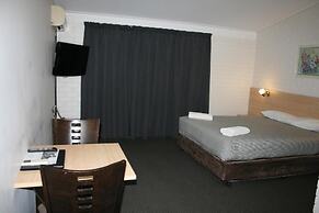 Plains Motor Inn