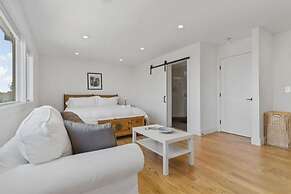 Stunning Views by the Bay 2BR