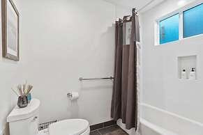 Stunning Views by the Bay 2BR