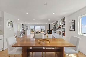 Stunning Views by the Bay 2BR