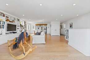 Stunning Views by the Bay 2BR