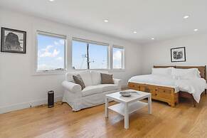 Stunning Views by the Bay 2BR