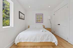 Stunning Views by the Bay 2BR