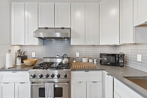 Stunning Views by the Bay 2BR