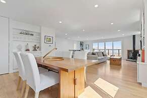 Stunning Views by the Bay 2BR