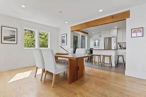 Stunning Views by the Bay 2BR