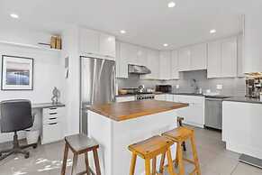 Stunning Views by the Bay 2BR