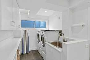 Stunning Views by the Bay 2BR