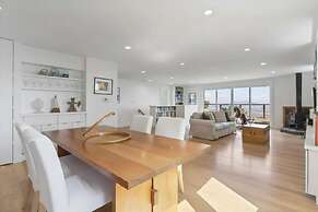 Stunning Views by the Bay 2BR