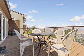 Stunning Views by the Bay 2BR