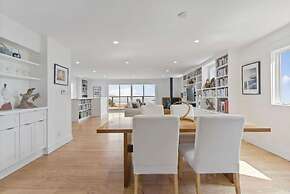 Stunning Views by the Bay 2BR