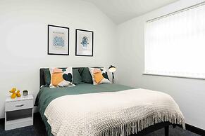 3 Mins to Stadium W M Dishwasher Sofa Bed