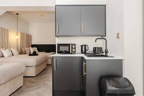 Bold St Aparthotel Book Individually or Book 8!