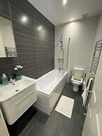 Woolton Washer Dryer Sofa Bed Free Parking