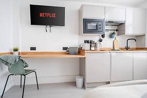 Hideaway W M Sofa Bed Kitchenette Parking