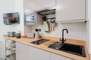 Kitchenette W M Sofa Bed Ensuite Parking