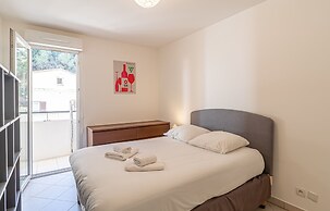 One Bedroom Flat Near Monaco