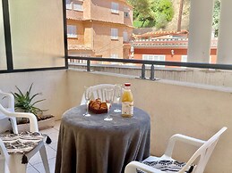 One Bedroom Flat Near Monaco