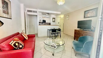 One Bedroom Flat Near Monaco