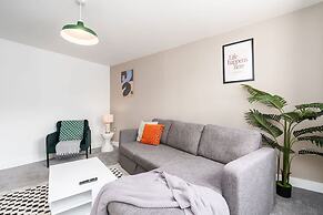 Perfect Booking 3 Bed Spacious Parking