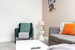 Perfect Booking 3 Bed Spacious Parking