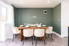 Perfect Booking 3 Bed Spacious Parking