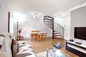 Spacious Wimbledon House Lovely Garden Parking