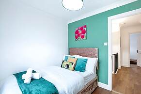 Spacious Wimbledon House Lovely Garden Parking