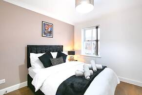 Spacious Wimbledon House Lovely Garden Parking