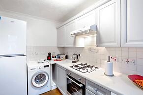 Spacious Wimbledon House Lovely Garden Parking