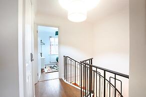 Spacious Wimbledon House Lovely Garden Parking