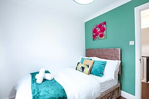Spacious Wimbledon House Lovely Garden Parking