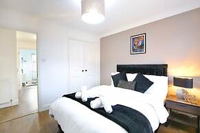 Spacious Wimbledon House Lovely Garden Parking