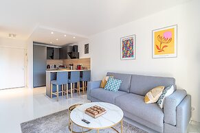 1 Bedroom Renovated Near Monaco