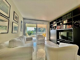 2 Rooms in Luxury Residence Bordering Monaco