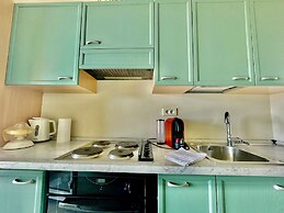 2 Rooms in Luxury Residence Bordering Monaco