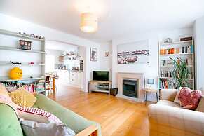Perfect Booking Near Ramsgate Station And Beach