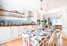 Perfect Booking Near Ramsgate Station And Beach