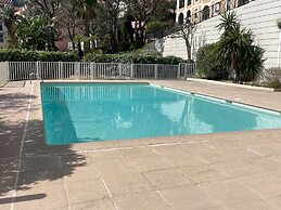 Splendid Studio With Swimming Pool Next to Monaco