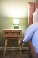 Perfect Booking 2 Bed Home in Hitchin