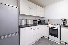 Perfect Booking 2 Bed Home in Hitchin