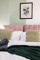 Perfect Booking 2 Bed Home in Hitchin