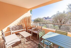 Beautiful Apartment With Pool Near Monaco