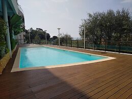 Beautiful Apartment With Pool Near Monaco